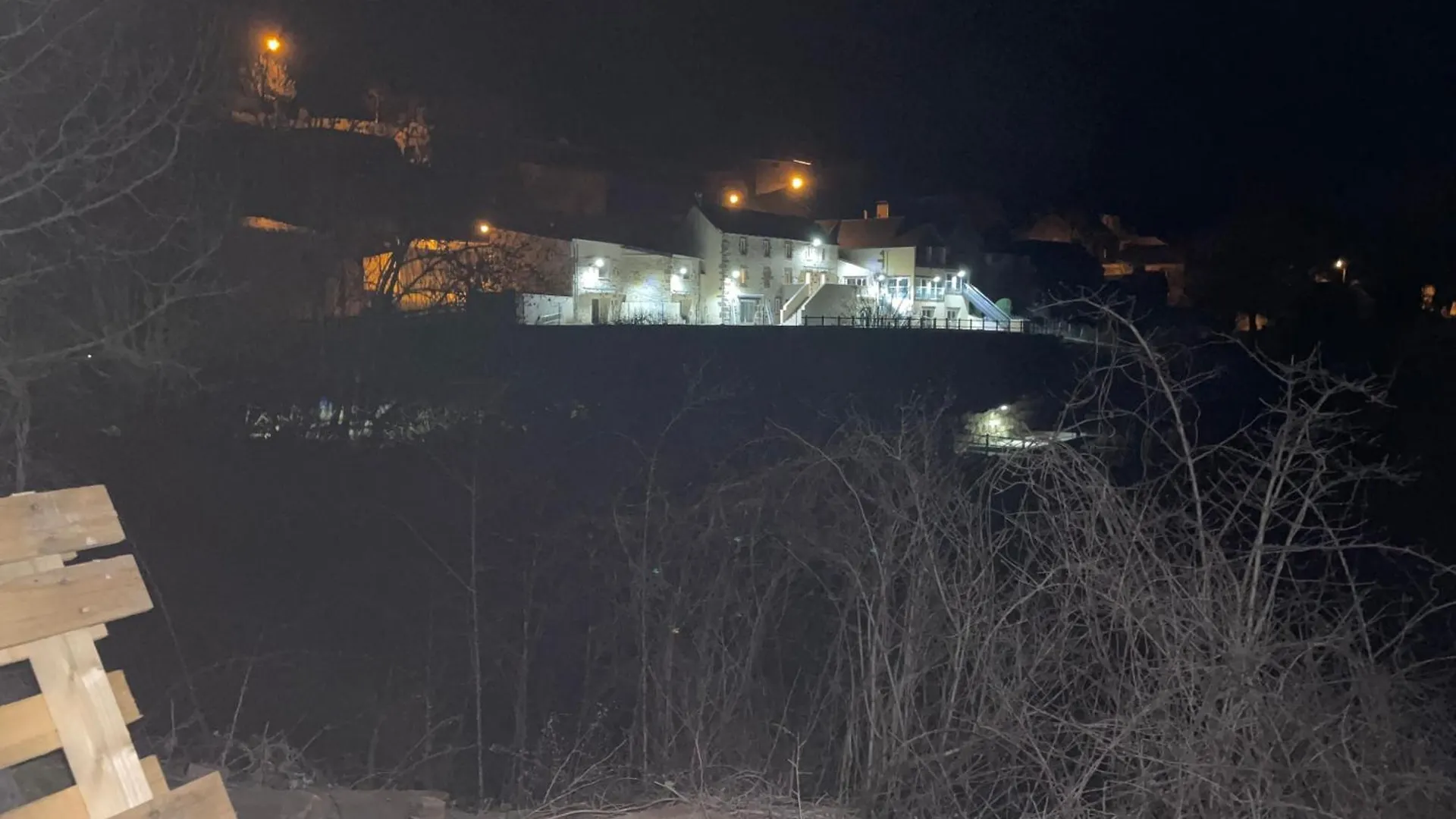 Feriehus Le Domaine Du Bez Gite De Michel Piscine Sauna Hammam Spa Saint-Laurent-dʼOlt
