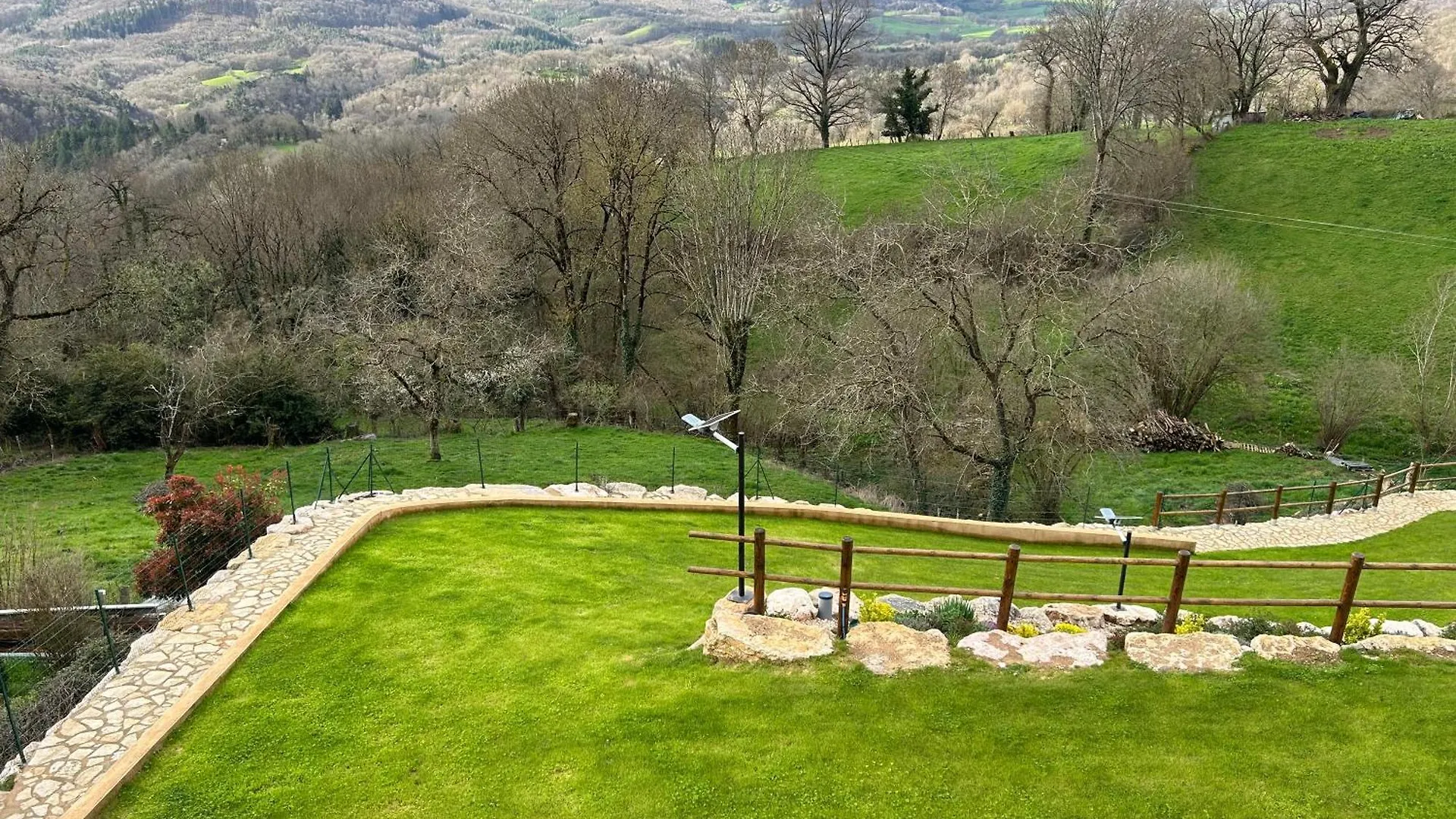 Le Domaine Du Bez Gite De Michel Piscine Sauna Hammam Spa Saint-Laurent-dʼOlt